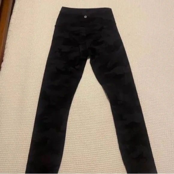 Lululemon Wunder Under High Rise Leggings 25 Inch Size 6 - Picture 2 of 5